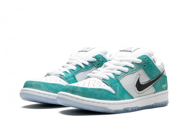 April Skateboards X Dunk Low SB _Turbo Green_ Reps _ snkrsrep_org/